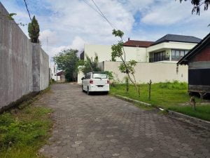 Dijual Tanah di Dewi Saraswati Seminyak Samping Villa Uma Warna (1)