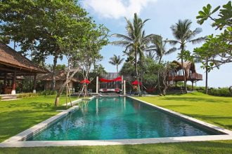 Dijual Villa Mewah Pinggir Pantai di Cemagi Bali
