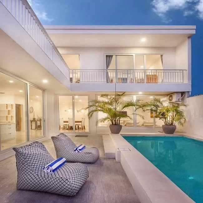 Dijual Villa di Berawa Jalan Raya Semat Canggu (1)