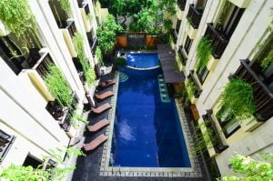 dijual hotel di legian bali