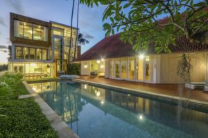 Dijual Villa dan Apartemen di Berawa Canggu (1)