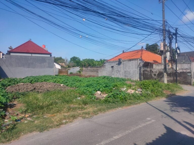 Dijual Tanah di Jalan Intan Permai Kerobokan