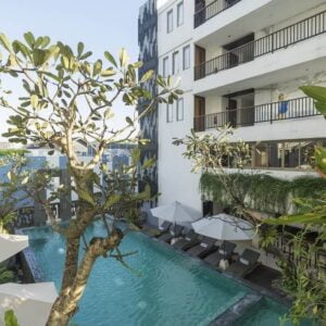 dijual hotel batubelig
