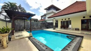 villa dijual di gedong sari
