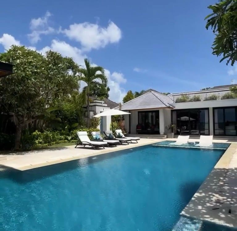 Beli villa mewah di Tanjung Benoa