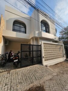 Dijual Villa di Banjar Semer Kerobokan