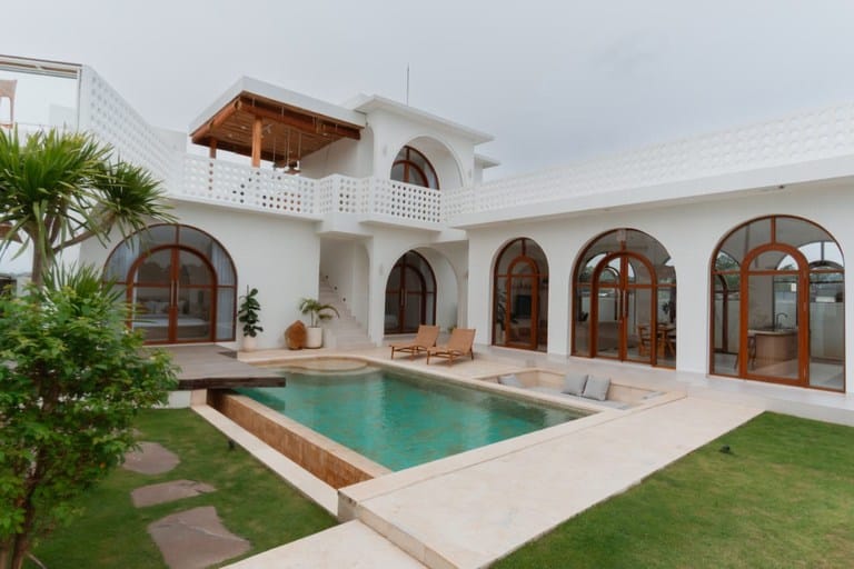 Dijual Villa Jalan Pantai Kelating Saori Tabanan View Sawah