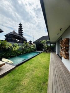 Dijual Villa di Padang Linjong Canggu dekat pantai