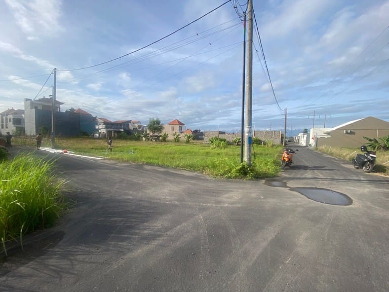 dijual tanah dekat renon