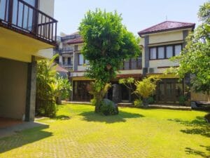 Villa dekat Pantai Mertasari dijual