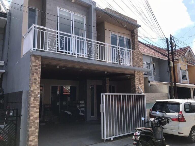 Area rooftop dan tempat jemur fungsional dengan pemandangan lingkungan tenang di sekitar Imam Bonjol Denpasar.