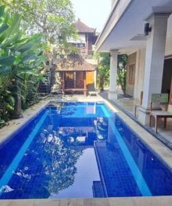 villa mewah Sanur dekat pantai