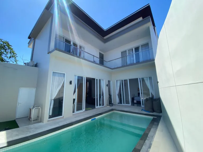 Dijual Villa di Kerobokan one gate system dekat Canggu