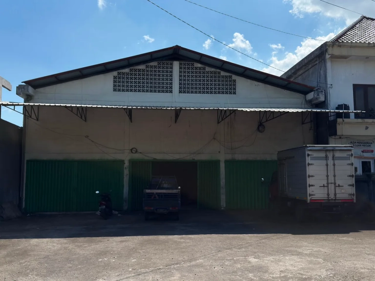 Dijual gudang di Tabanan akses jalan tronton
