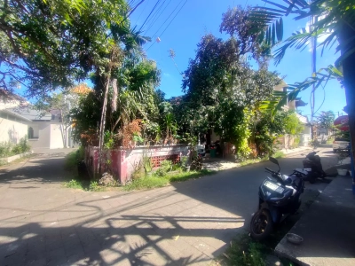 Tampak depan rumah dijual di Padang Galeria